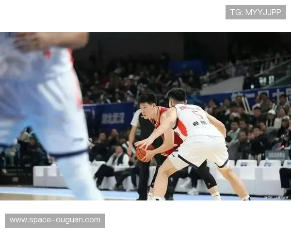 山西外援诺威尔杯赛场均29.5分，进攻火力凶猛