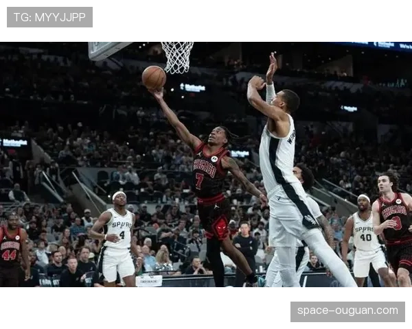 文班亚马41分18篮板率队10连胜,22岁新星明牌争夺MVP 文班亚马41分18篮板率队10连胜,22岁新星明牌争夺MVP